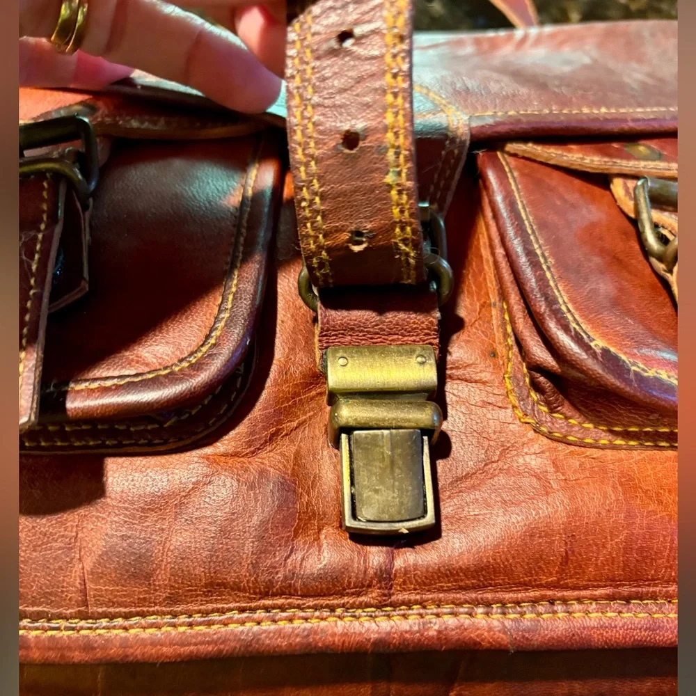 ⭐️Komal’s Passion Goat Leather Satchel/Messenger Bag Classic Brass Buckles⭐️